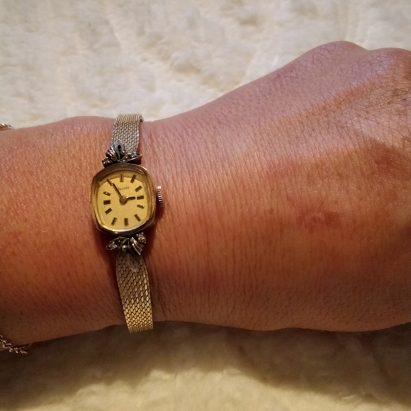 Vntg Nivada Gold & Diamond Art Deco Watch - Picture 2 of 6